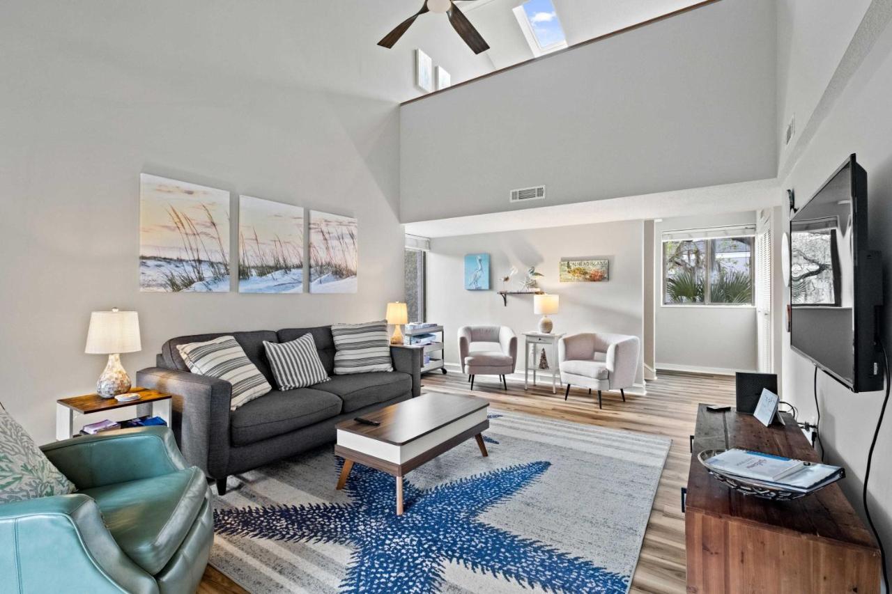 Coastal Oasis With Pool - Walk To Coligny Beach Park Hilton Head Island Zewnętrze zdjęcie